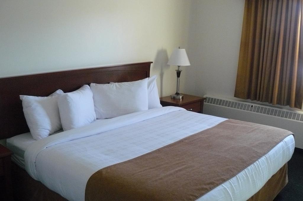 Ptarmigan Inn Hay River Cameră foto
